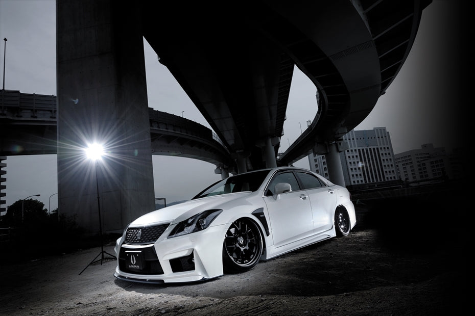Toyota Crown AIMGAIN Pure VIP front wings - image 2