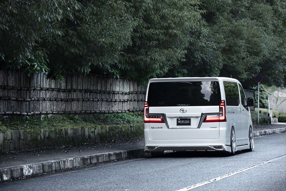 Toyota GRANACE AIMGAIN VIP EXE full kit - image 10