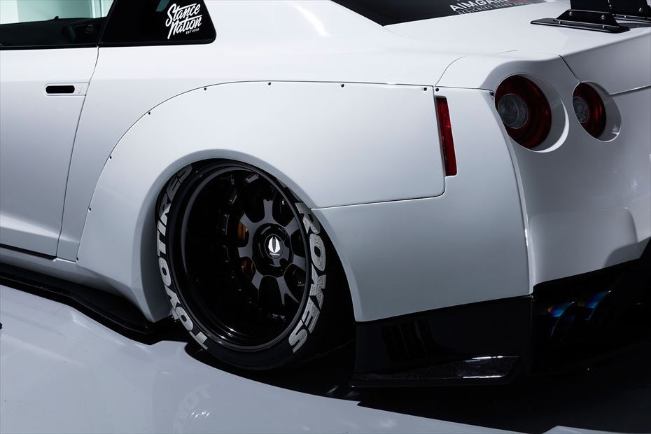 Nissan GT-R R35 AIMGAIN GT type1 wide rear wings - image 11