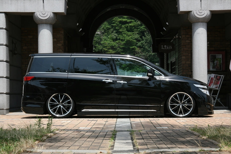 Nissan Elgrand AIMGAIN Pure VIP rear bumper - image 12
