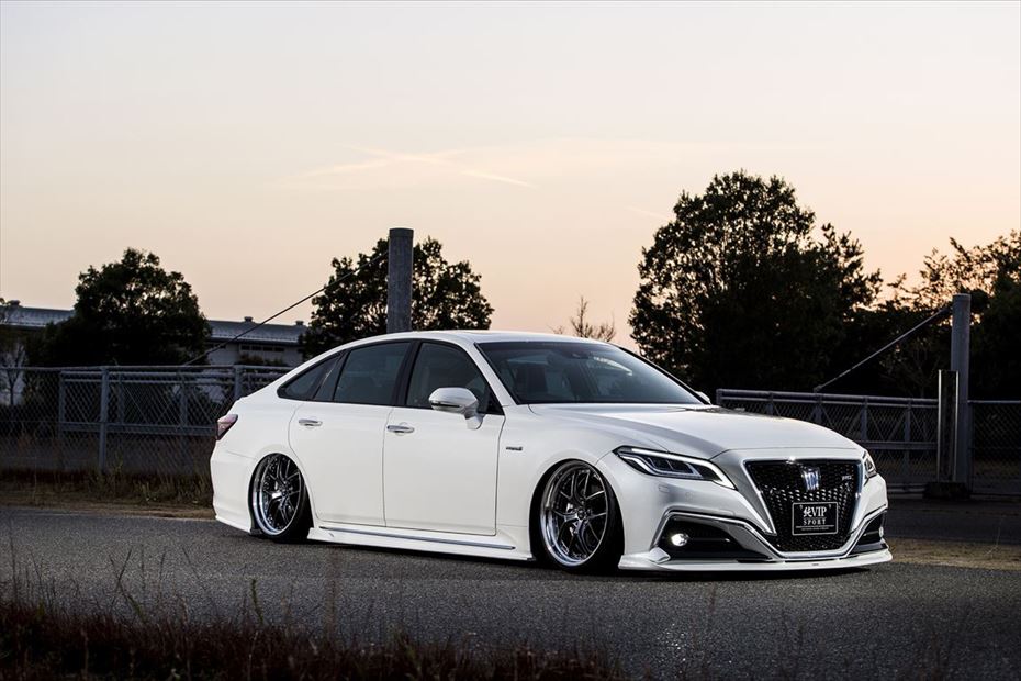Toyota Crown AIMGAIN Pure VIP floor mat set