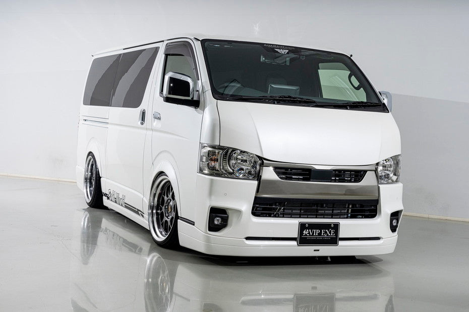 Toyota HiAce AIMGAIN VIP EXE exhaust tips