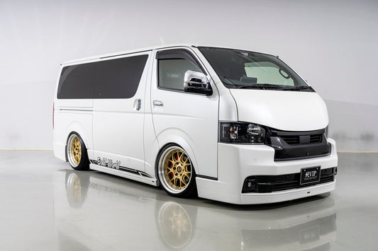 Toyota HiAce AIMGAIN Pure VIP fog lights