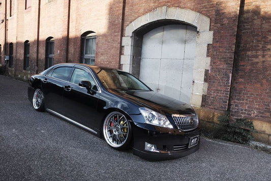 Toyota Crown Majesta AIMGAIN Pure VIP front bumper - image 2