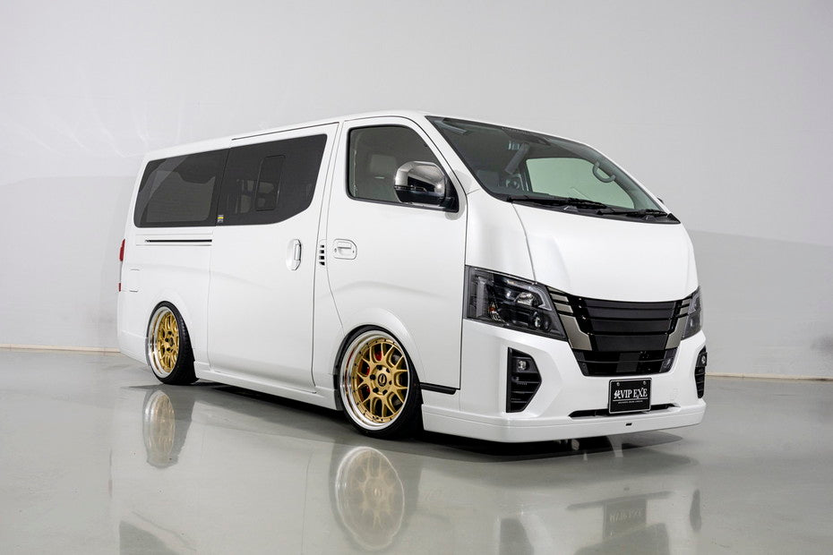 Nissan Caravan AIMGAIN VIP EXE exhaust tips - image 2