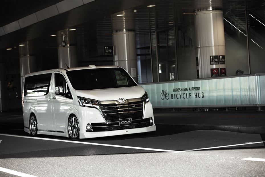 Toyota GRANACE AIMGAIN VIP EXE full kit - image 2