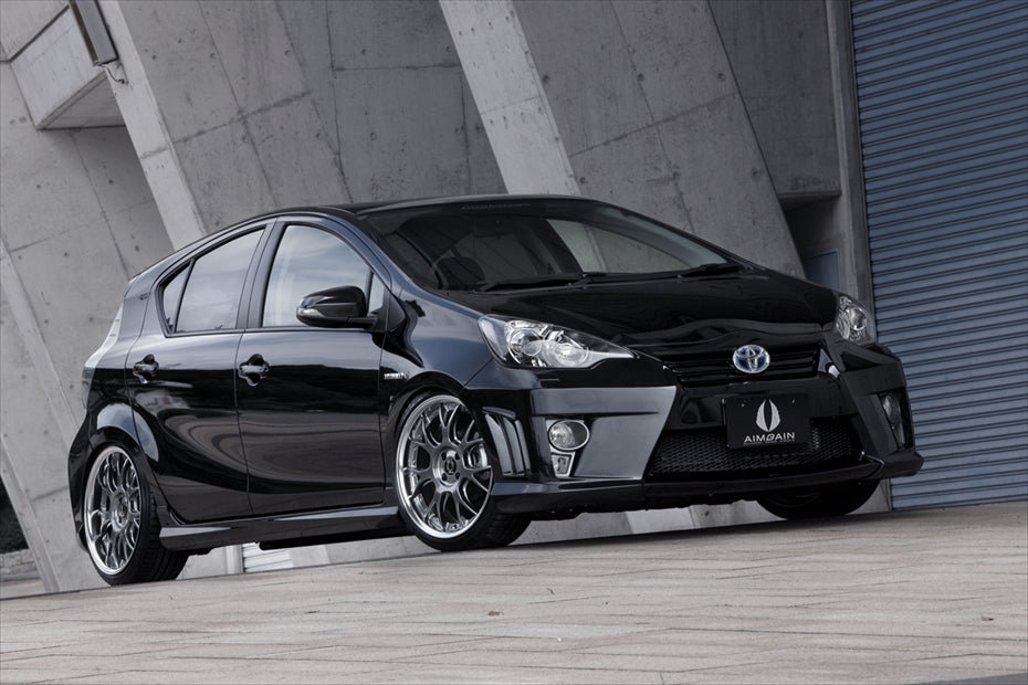 Toyota AQUA AIMGAIN Nhp10 rear bumper - image 3