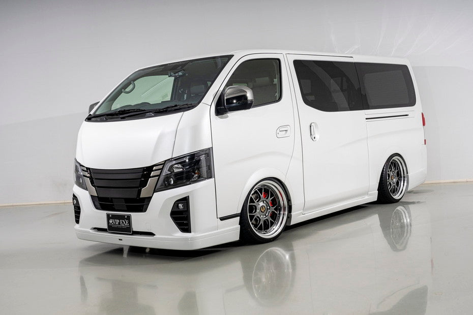 Nissan Caravan AIMGAIN VIP EXE exhaust tips - image 5