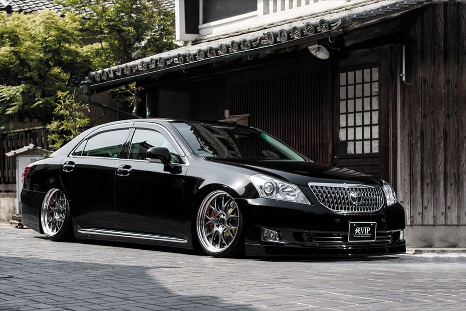 Toyota Crown Majesta AIMGAIN Pure VIP front bumper - image 5