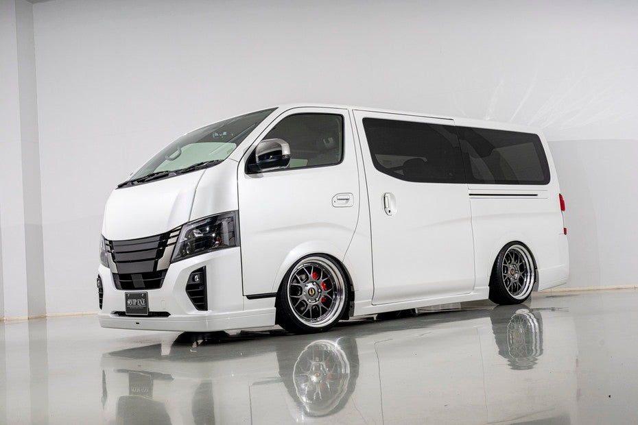 Nissan Caravan AIMGAIN VIP EXE exhaust tips - image 6