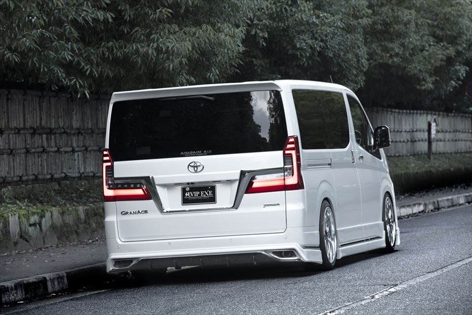 Toyota GRANACE AIMGAIN VIP EXE full kit - image 9